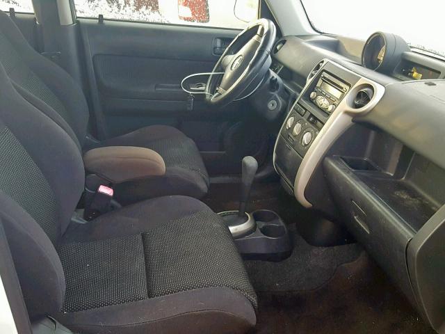 JTLKT324164030261 - 2006 TOYOTA SCION XB 白色 照片 5