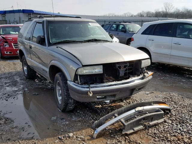 1GNCS18W51K261224 - 2001 CHEVROLET BLAZER GOLD photo 1