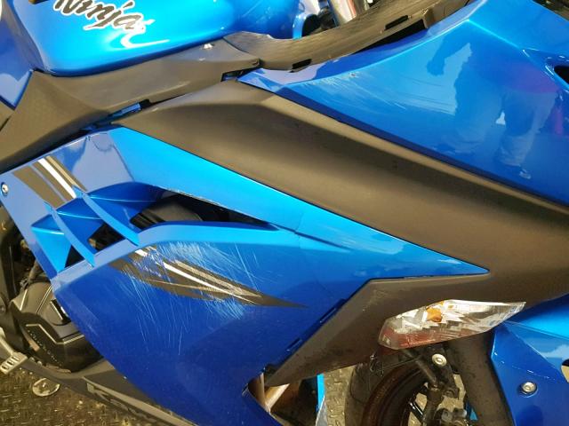 JKAEX8A12HDA33400 - 2017 KAWASAKI EX300 A BLUE photo 18