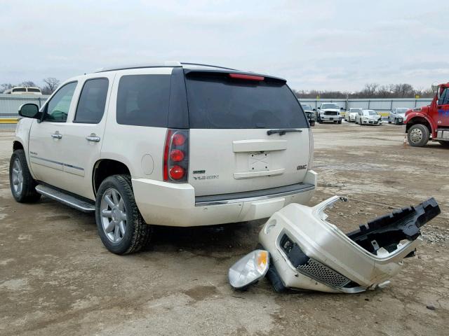 1GKS2EEF2BR390258 - 2011 GMC YUKON DENA WHITE photo 3