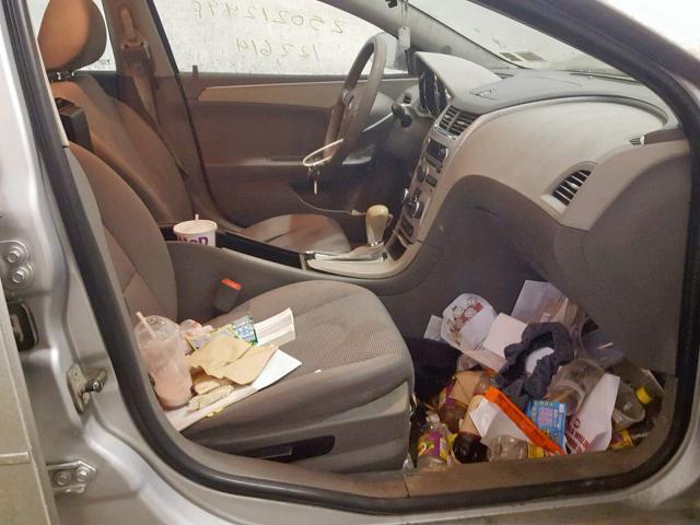 1G1ZB5E19BF186209 - 2011 CHEVROLET MALIBU LS SILVER photo 5