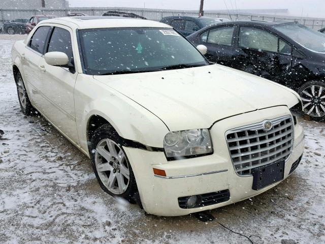 2C3KA53G27H884738 - 2007 CHRYSLER 300 TOURIN CREAM photo 1