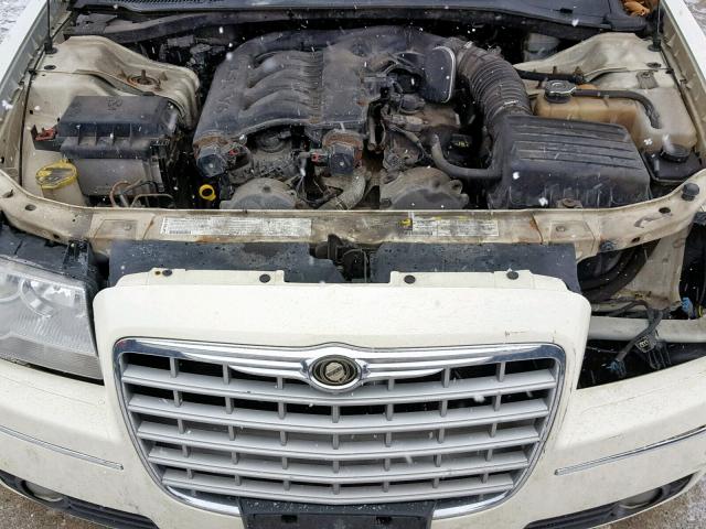 2C3KA53G27H884738 - 2007 CHRYSLER 300 TOURIN CREAM photo 7