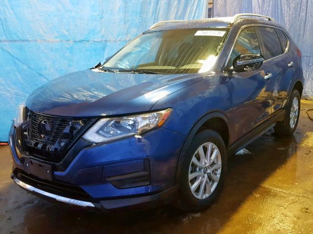 5N1AT2MV6JC801055 - 2018 NISSAN ROGUE SV BLUE photo 2