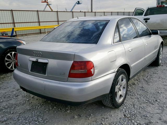 WAUAH28DXYA069717 - 2000 AUDI A4 2.8 SILVER photo 4