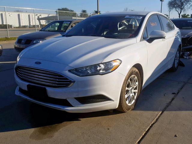 3FA6P0G74HR215956 - 2017 FORD FUSION S WHITE photo 2