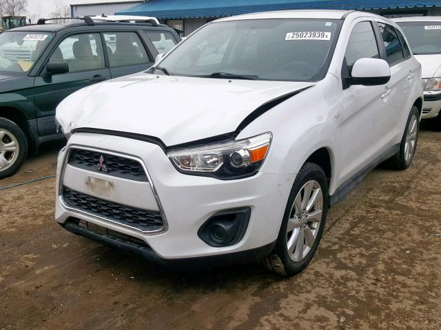 4A4AP3AU0DE004280 - 2013 MITSUBISHI OUTLANDER WHITE photo 2