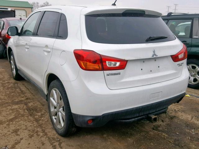 4A4AP3AU0DE004280 - 2013 MITSUBISHI OUTLANDER WHITE photo 3