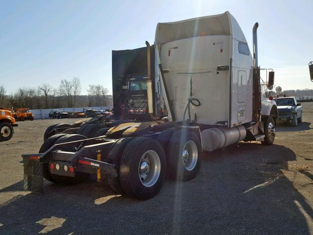 1XKDDU9X07J198679 - 2007 KENWORTH CONSTRUCTI WHITE photo 4