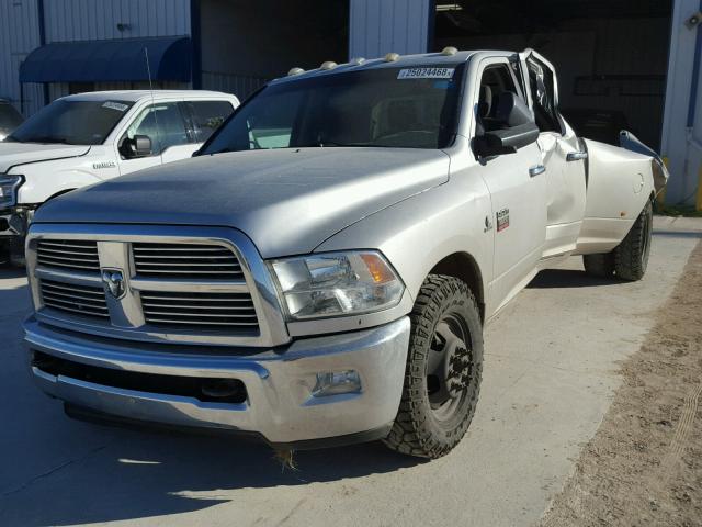 3C63DPHL9CG320076 - 2012 DODGE RAM 3500 S SILVER photo 2