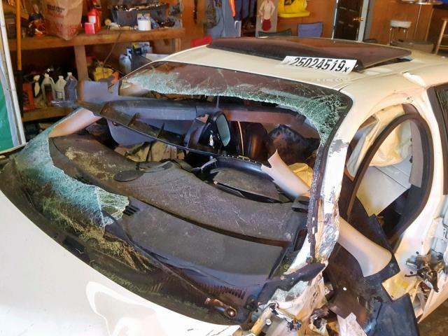 2G2WP582481177518 - 2008 PONTIAC GRAND PRIX WHITE photo 10