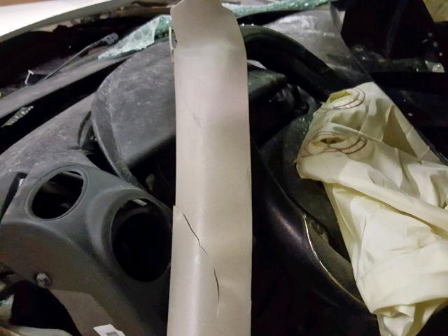 2G2WP582481177518 - 2008 PONTIAC GRAND PRIX WHITE photo 8