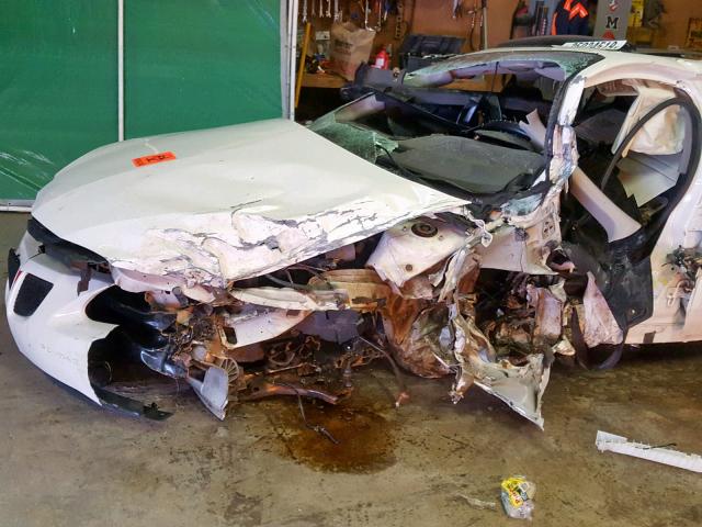 2G2WP582481177518 - 2008 PONTIAC GRAND PRIX WHITE photo 9