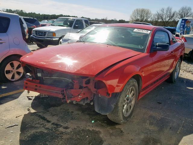 1ZVFT80N375254081 - 2007 FORD MUSTANG RED photo 2