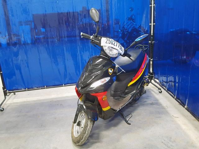 LL0TCAPH1JY783487 - 2018 OTHER MOPED TWO TONE photo 2