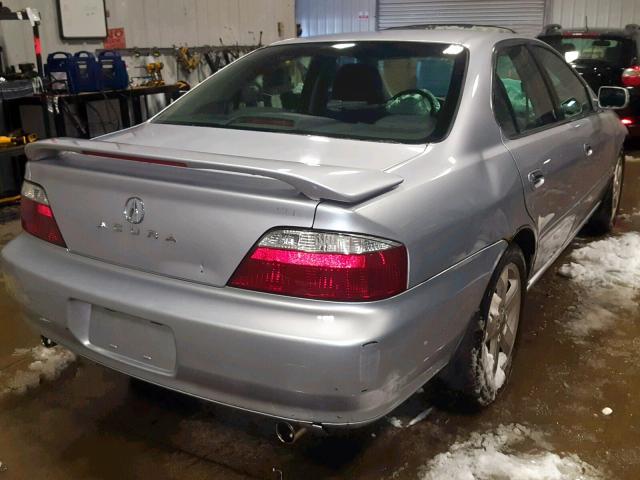 19UUA56612A025317 - 2002 ACURA 3.2TL SILVER photo 4