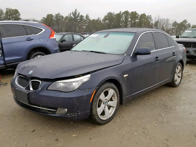 WBANV13548CZ58442 - 2008 BMW 528 XI BLUE photo 2