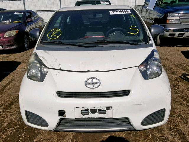 JTNJJXB05CJ021377 - 2012 TOYOTA SCION IQ WHITE photo 9