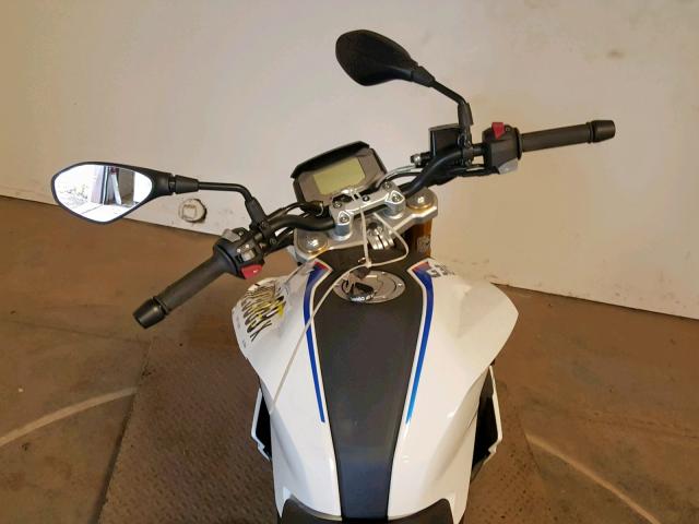 WB30G1109JR856544 - 2018 BMW G310 R TWO TONE photo 5