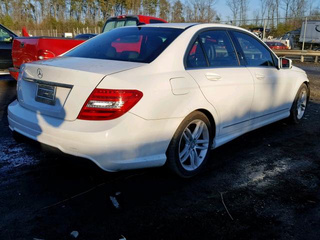 WDDGF4HB1DR256939 - 2013 MERCEDES-BENZ C 250 WHITE photo 4