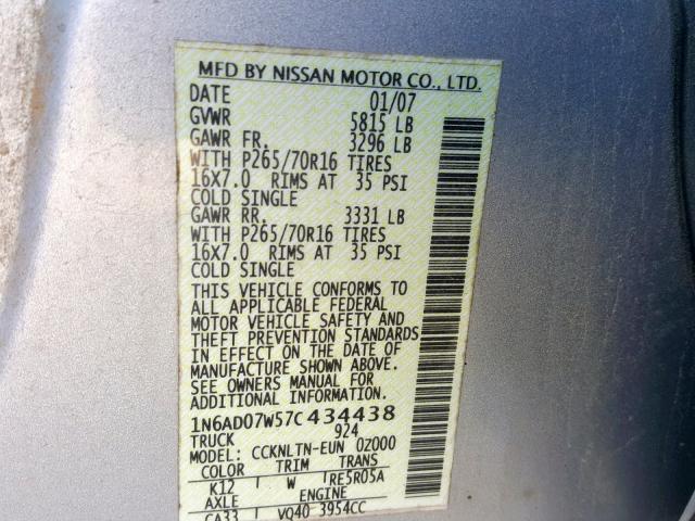 1N6AD07W57C434438 - 2007 NISSAN FRONTIER C SILVER photo 10