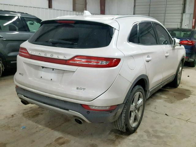 5LMCJ1C96HUL40762 - 2017 LINCOLN MKC PREMIE WHITE photo 4