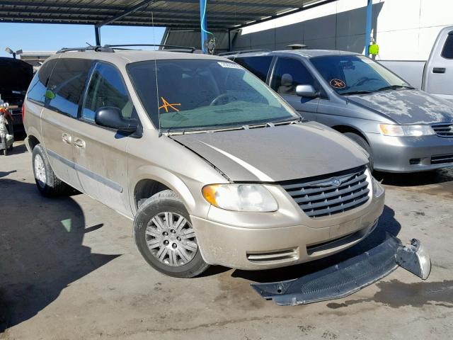 1A4GP45R76B712845 - 2006 CHRYSLER TOWN & COU GOLD photo 1