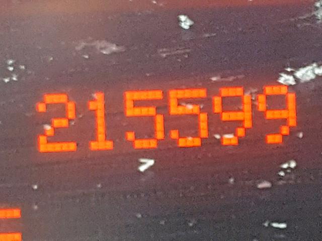 2G2WR524451238947 - 2005 PONTIAC GRAND PRIX SILVER photo 8