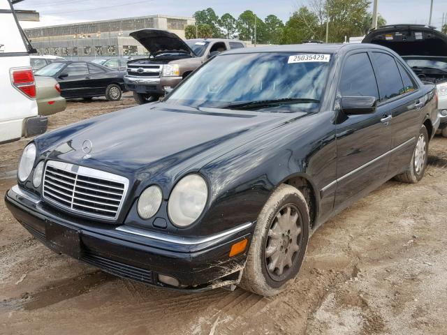 WDBJF25H6XA772907 - 1999 MERCEDES-BENZ E 300TD BLACK photo 2