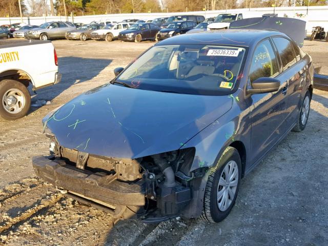 3VW2K7AJ5DM309367 - 2013 VOLKSWAGEN JETTA BASE GRAY photo 2