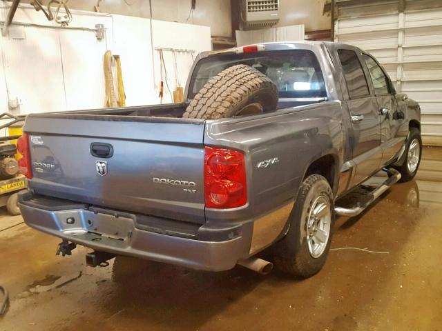 1D7HW38PX9S705884 - 2009 DODGE DAKOTA SXT GRAY photo 4