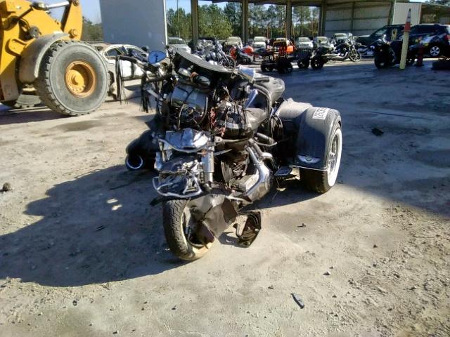 1HD1FCW1X3Y620945 - 2003 HARLEY-DAVIDSON FLHTCUI BLACK photo 2