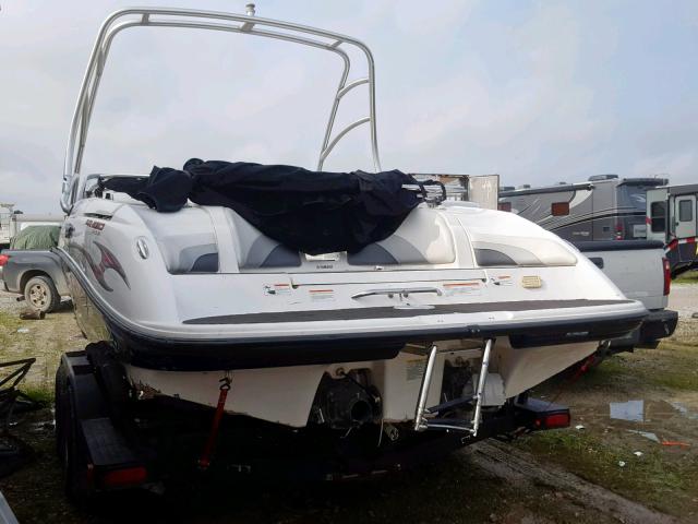 YAMCT295C505 - 2005 YAMAHA BOAT WHITE photo 3