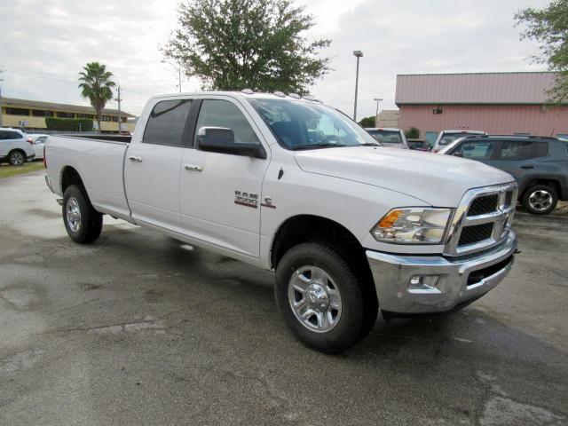 3C63R3HL1JG140632 - 2018 RAM 3500 SLT WHITE photo 1