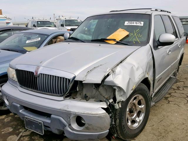5LMEU27A9YLJ30494 - 2000 LINCOLN NAVIGATOR GRAY photo 2