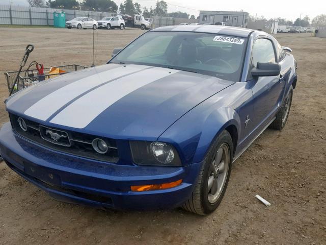 1ZVFT80N465142288 - 2006 FORD MUSTANG BLUE photo 2