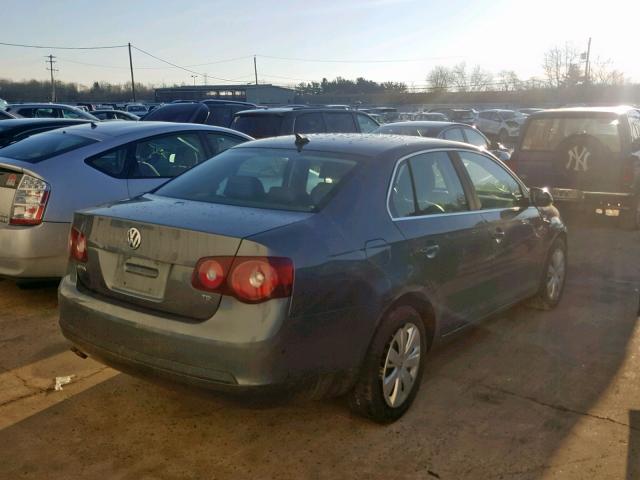 3VWAL71K29M023971 - 2009 VOLKSWAGEN JETTA TDI GRAY photo 4