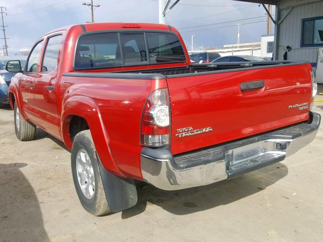 5TFJX4GN8DX018431 - 2013 TOYOTA TACOMA RED photo 3