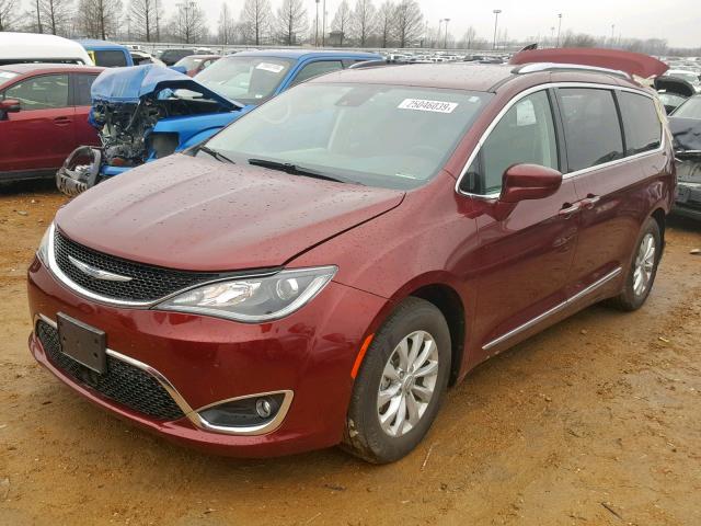 2C4RC1EG3JR113930 - 2018 CHRYSLER PACIFICA T BURGUNDY photo 2