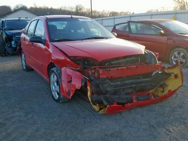 1FAHP34N16W215730 - 2006 FORD FOCUS ZX4 RED photo 1