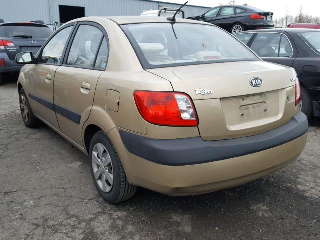 KNADE223096527095 - 2009 KIA RIO BASE GOLD photo 3