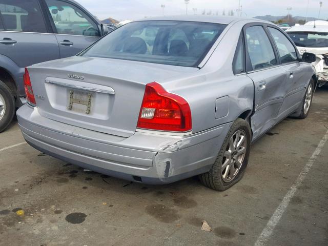 YV1TS592451394929 - 2005 VOLVO S80 2.5T SILVER photo 4