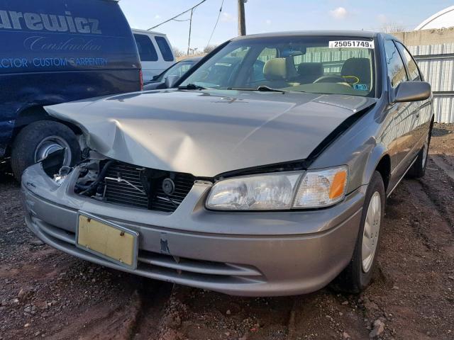 4T1BG22K61U119949 - 2001 TOYOTA CAMRY CE TAN photo 2