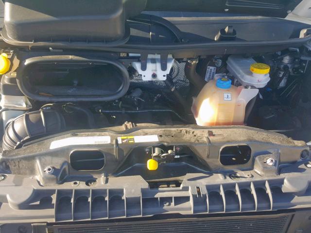 3C6TRVAG2JE107658 - 2018 RAM PROMASTER 绿色 照片 7