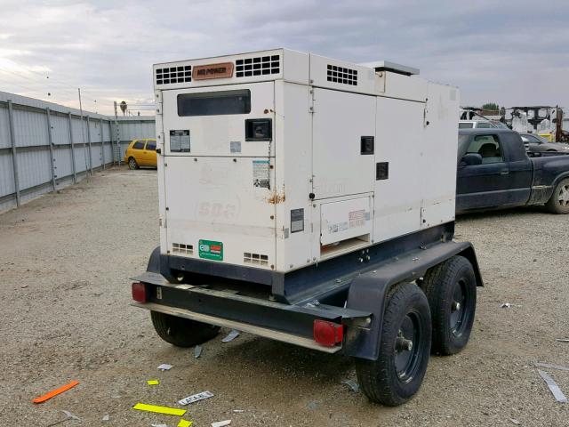 4GNFU12212B006891 - 2002 WHIM GENERATOR WHITE photo 4