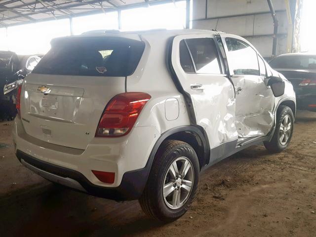 KL7CJPSB5JB550363 - 2018 CHEVROLET TRAX 1LT WHITE photo 4