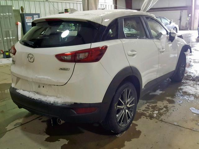 JM1DKFC71H0167549 - 2017 MAZDA CX-3 TOURI WHITE photo 4