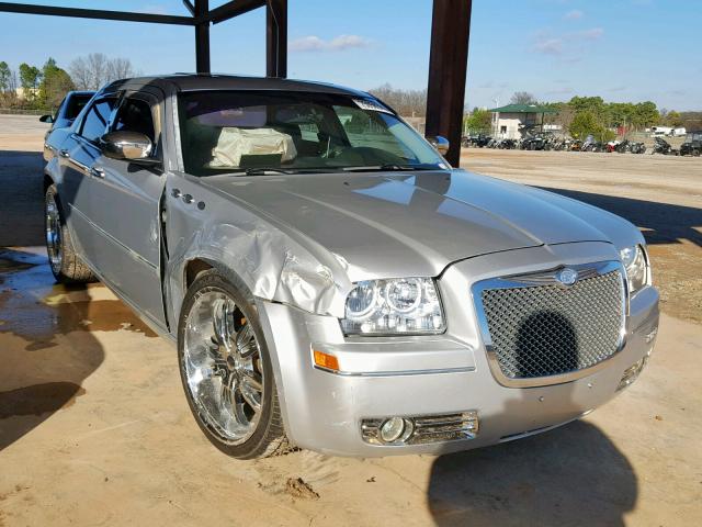 2C3LA53G27H647803 - 2007 CHRYSLER 300 TOURIN SILVER photo 1