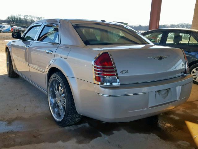 2C3LA53G27H647803 - 2007 CHRYSLER 300 TOURIN SILVER photo 3