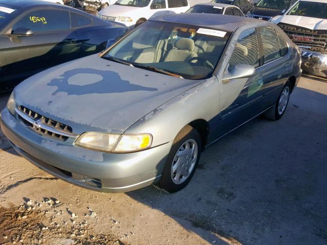 1N4DL01D2XC240420 - 1999 NISSAN ALTIMA XE BLUE photo 2